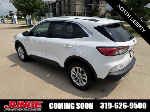 Certified 2022 Ford Escape SE w/ Convenience Package AWD/4WD image 4