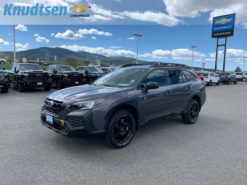 Used 2025 Subaru Outback Wilderness image 3