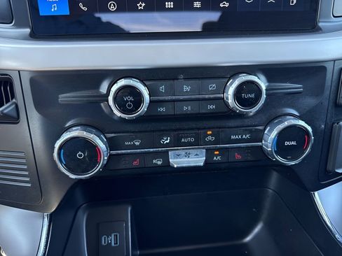 Used 2023 Ford F150 Lightning XLT image 18