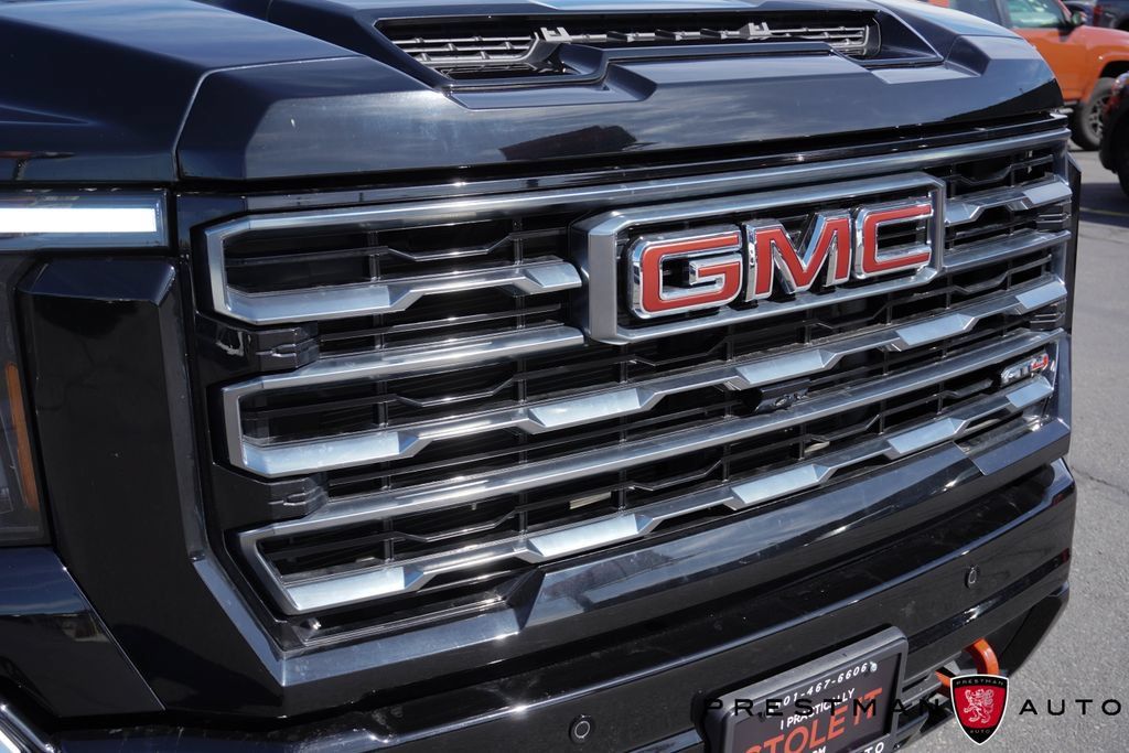 Used 2025 GMC Sierra 2500 AT4 w/ AT4 Premium Plus Package AWD/4WD image 15