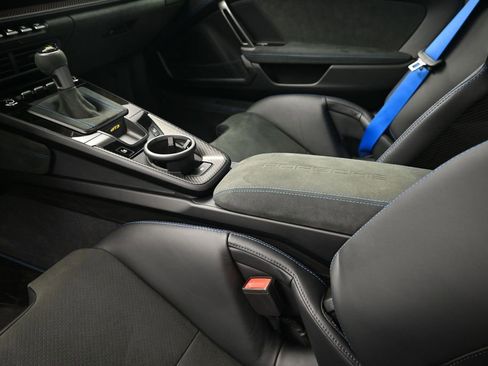 Used 2026 Porsche 911 GT3 RWD image 21