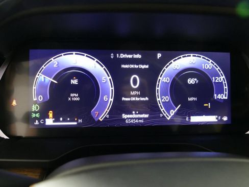 Used 2023 Jeep Grand Cherokee Summit w/ Luxury Tech Group V AWD/4WD image 15