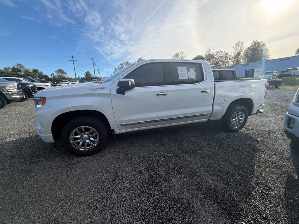 Used 2024 Chevrolet Silverado 1500 RST w/ Convenience Package II AWD/4WD image 4