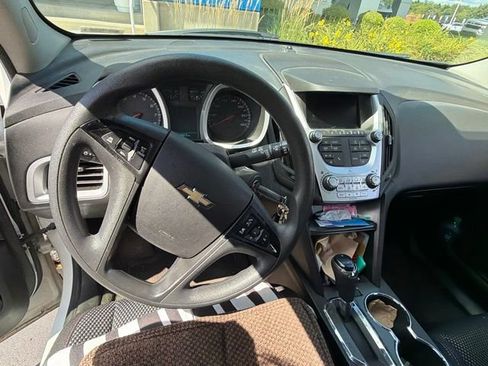 Used 2016 Chevrolet Equinox LS FWD image 16