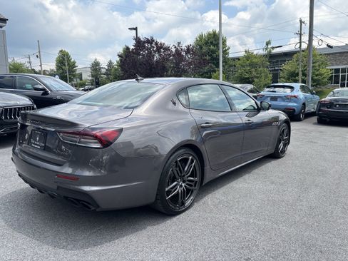 Used 2022 Maserati Quattroporte Modena Q4 AWD/4WD image 5