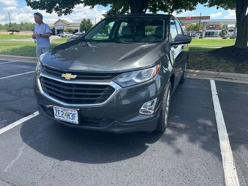 Used 2018 Chevrolet Equinox LS AWD/4WD image 2