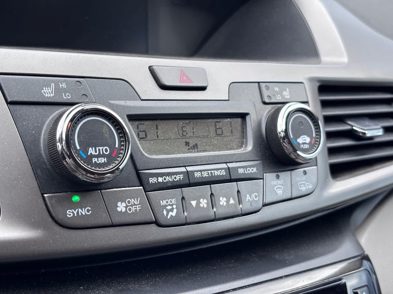 Used 2016 Honda Odyssey Touring Elite image 19