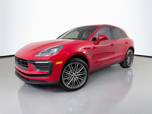 Certified 2026 Porsche Macan AWD/4WD image 1