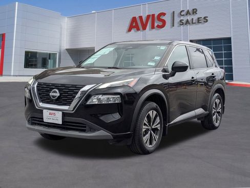 Used 2023 Nissan Rogue SV image 1