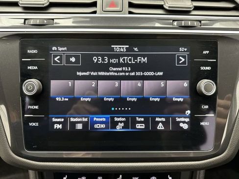 Certified 2024 Volkswagen Tiguan SE image 17