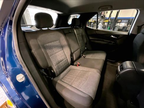 Used 2023 Chevrolet Equinox LT AWD/4WD image 16