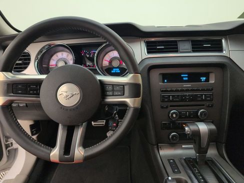 Used 2010 Ford Mustang Premium image 23