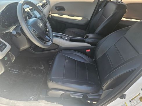Used 2016 Honda HR-V LX image 15