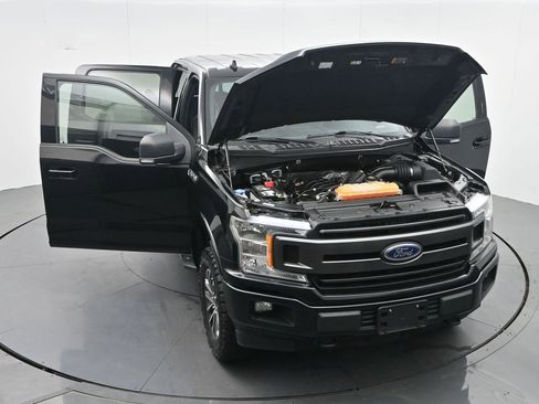 Used 2018 Ford F150 XLT w/ Equipment Group 302A Luxury image 31