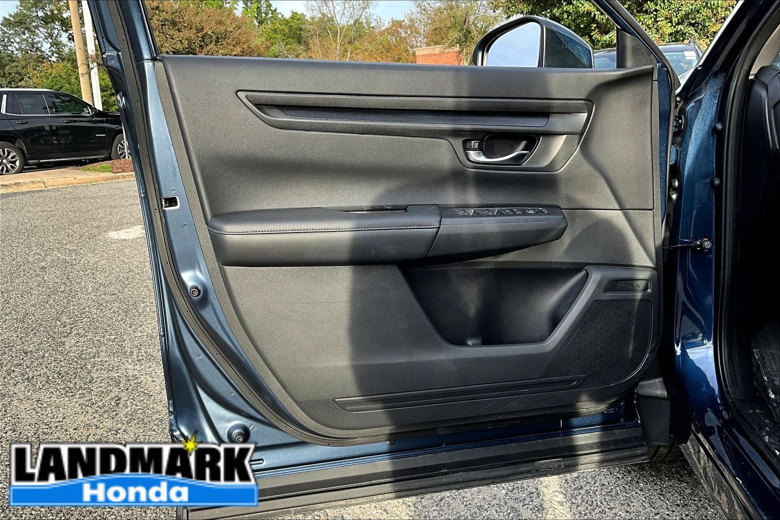 Used 2024 Honda CR-V EX image 18