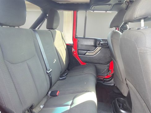 Used 2015 Jeep Wrangler Unlimited Sport w/ Quick Order Package 24S image 18