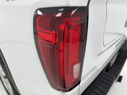 Used 2019 GMC Sierra 1500 SLT image 37