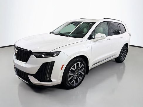 Used 2021 Cadillac XT6 Sport AWD/4WD image 5