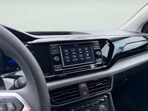 Used 2022 Volkswagen Taos S image 24