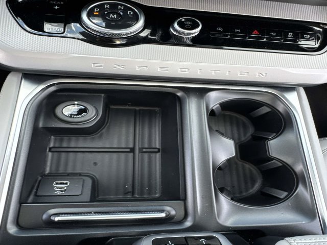 New 2026 Ford Expedition Max Active RWD image 25