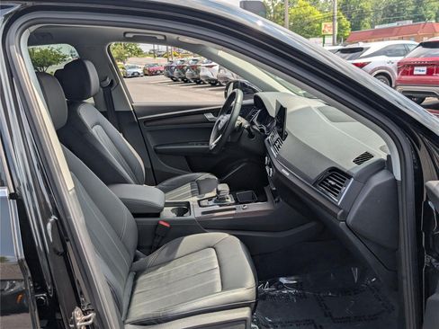Used 2023 Audi Q5 2.0T Premium w/ Convenience Package AWD/4WD image 11