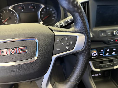 Used 2023 GMC Terrain SLE w/ LPO, Floor Liner Package FWD image 15