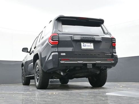 Used 2025 Toyota 4Runner TRD Off-Road image 46