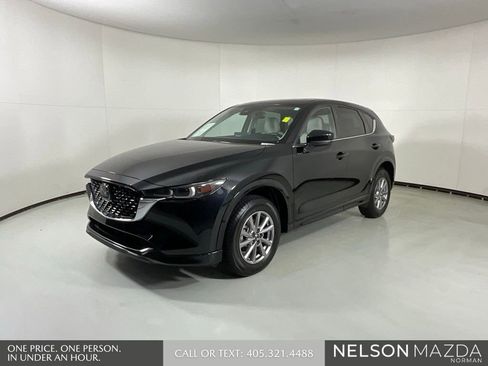 Used 2024 MAZDA CX-5 AWD 2.5 S w/ Preferred Package image 3