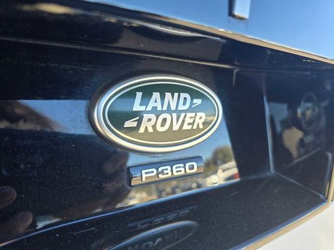 Used 2023 Land Rover Discovery S R-Dynamic image 18