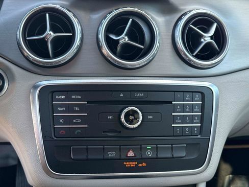 Used 2016 Mercedes-Benz GLA 250 image 29