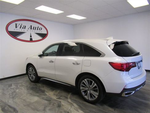 Used 2018 Acura MDX SH-AWD w/ Technology Package image 12
