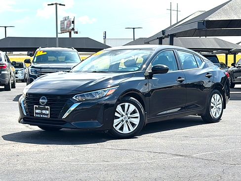 Used 2024 Nissan Sentra S FWD image 2