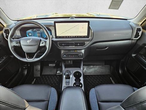 Used 2025 Ford Bronco Sport Outer Banks w/ Outer Banks Tech Package+ AWD/4WD image 18