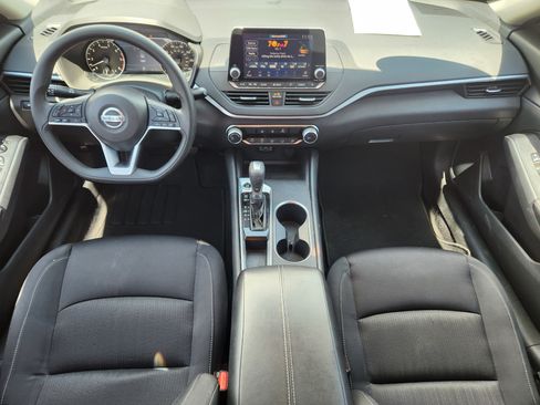 Used 2022 Nissan Altima 2.5 SV FWD image 19