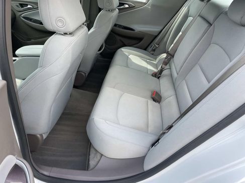 Used 2025 Chevrolet Malibu LT FWD image 13