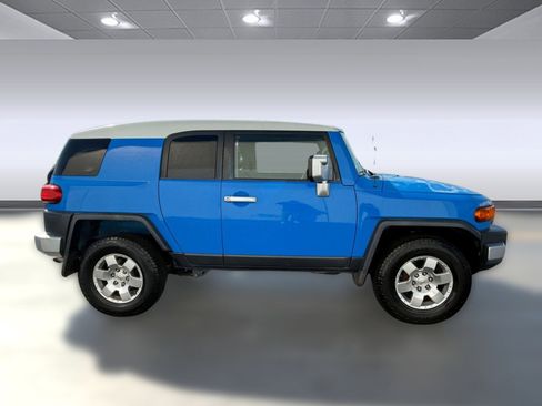 Used 2007 Toyota FJ Cruiser 4WD image 7