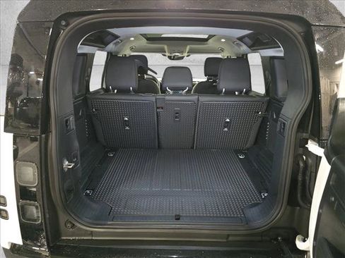 New 2026 Land Rover Defender 110 S image 12