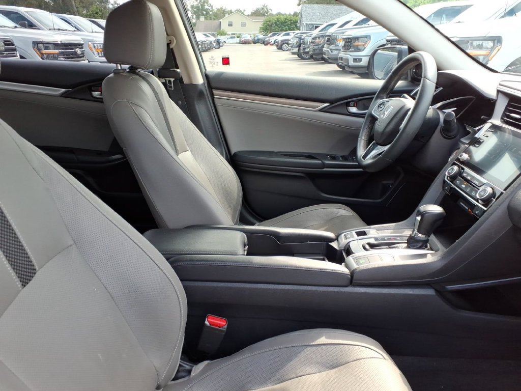 Used 2019 Honda Civic EX-L image 12