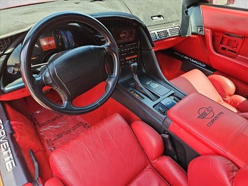 Used 1992 Chevrolet Corvette Coupe RWD image 13