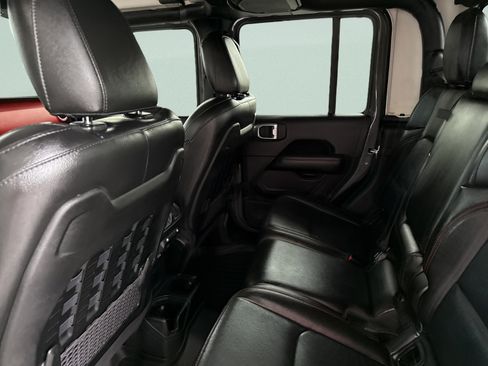 Used 2022 Jeep Gladiator Rubicon w/ LED Lighting Group AWD/4WD image 18