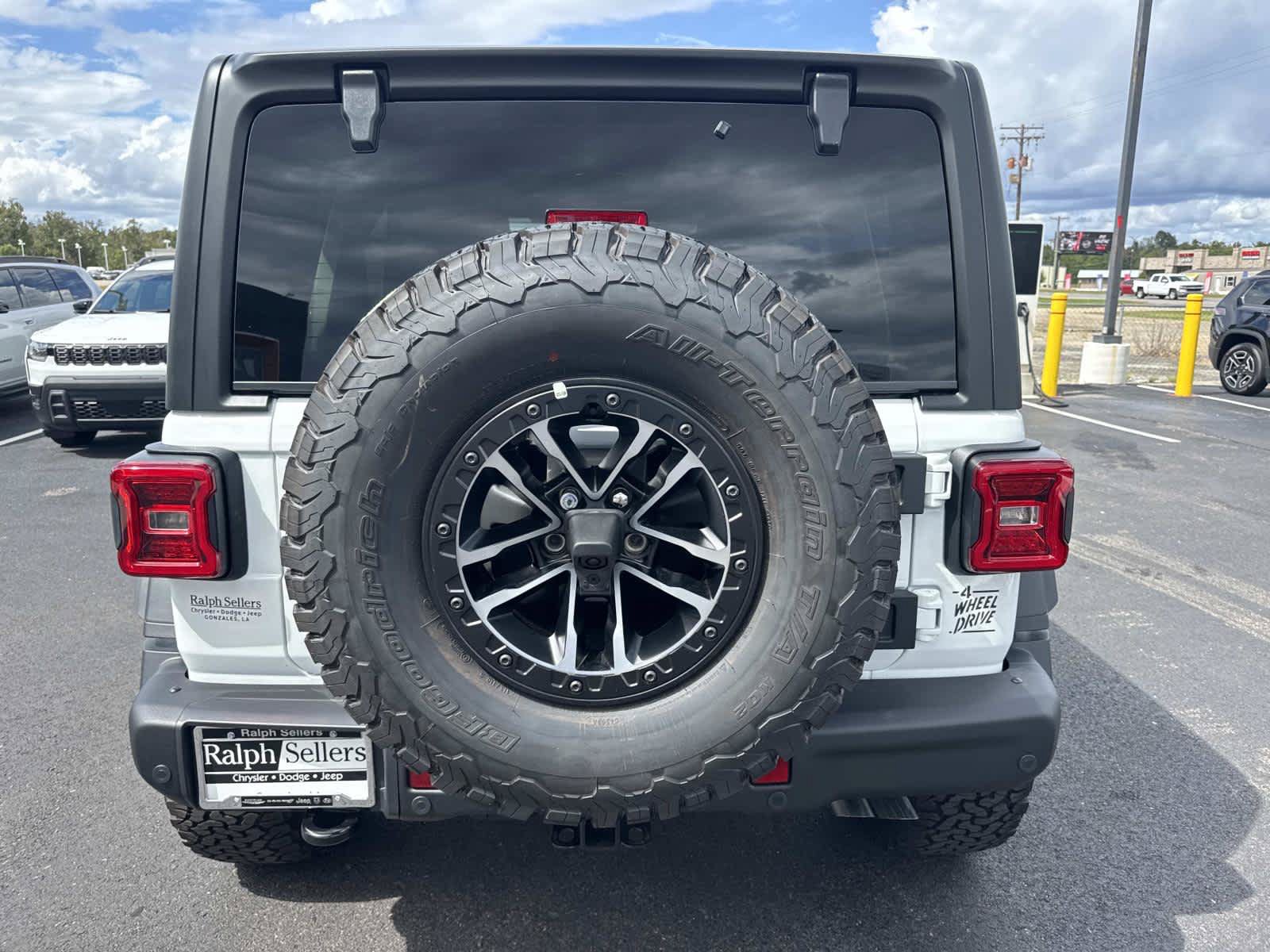 New 2027 Jeep Wrangler Unlimited Rubicon 392 AWD/4WD image 5