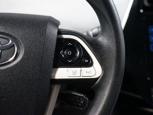 Used 2018 Toyota Prius One image 13