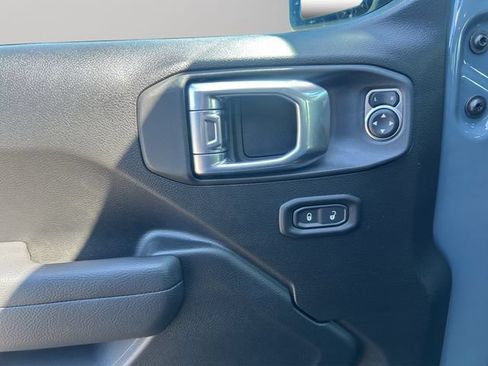 New 2026 Jeep Gladiator Sport AWD/4WD image 36