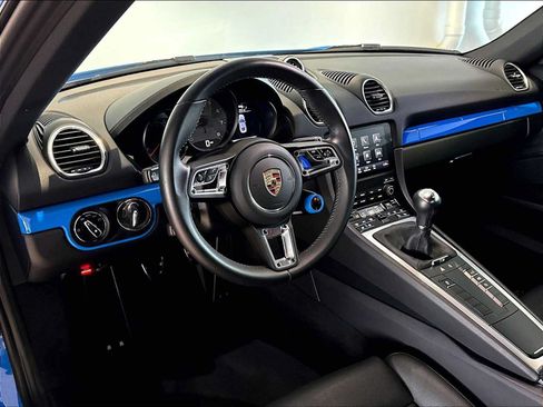 Used 2025 Porsche 718 Cayman S RWD image 7