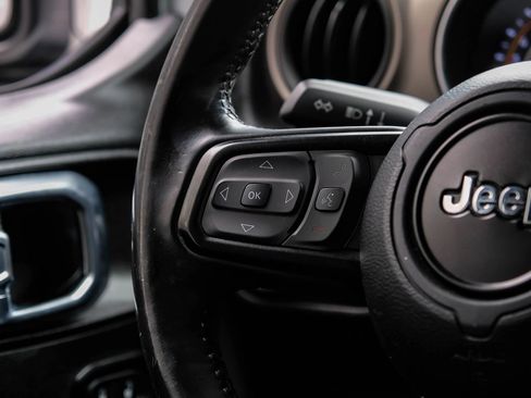 Used 2018 Jeep Wrangler Unlimited Sport S AWD/4WD image 18