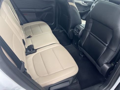 Used 2022 Ford Escape SEL image 22