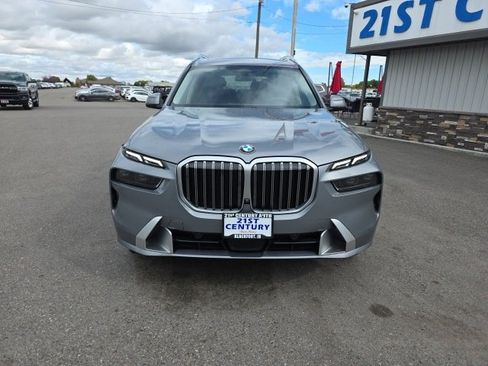 Used 2025 BMW X7 xDrive40i image 2