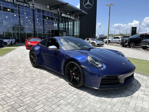Used 2026 Porsche 911 Carrera T RWD image 7