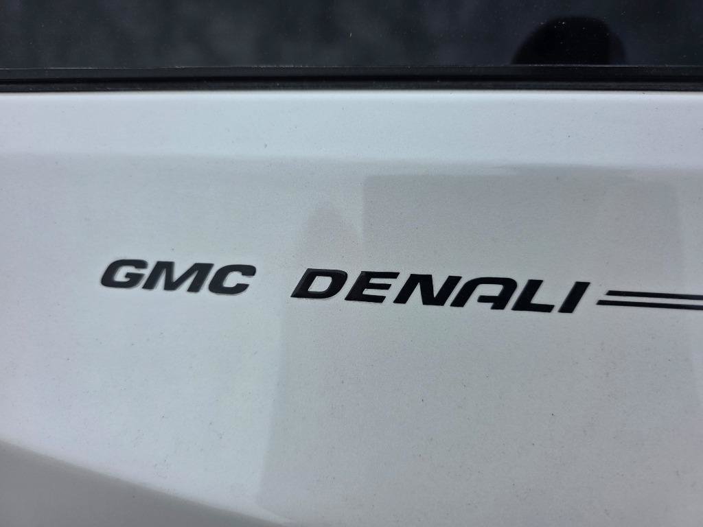 Used 2019 GMC Acadia Denali FWD image 5