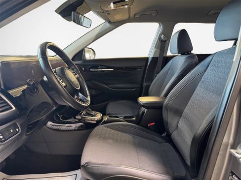 Certified 2024 Kia Seltos S image 12